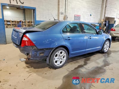 Trzecie zdjęcie samochodu z tyłu: 2010 FORD FUSION SE VIN:3FAHP0HA8AR186017 - miniatura