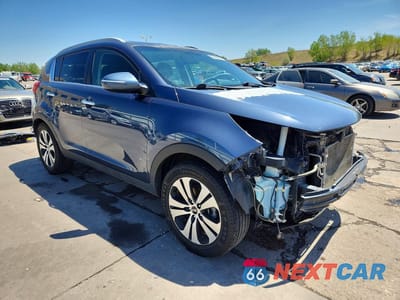 Czwarte zdjęcie samochodu z boku: 2013 KIA SPORTAGE EX VIN:KNDPCCA27D7372312 - miniatura