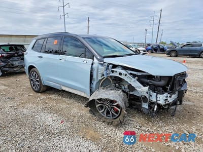 Czwarte zdjęcie samochodu z boku: 2025 CADILLAC XT6 SPORT PLATINUM VIN:1GYKPHRS4SZ157207 - miniatura