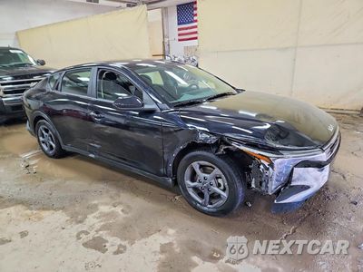 Czwarte zdjęcie samochodu z boku: 2025 KIA K4 LXS VIN:3KPFT4DE2SE234231 - miniatura
