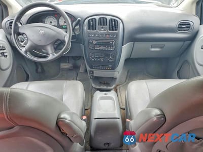 Zdjęcie 8 z 13 samochodu: 2006 DODGE GRAND CARAVAN SXT VIN:2D4GP44L56R824650 - miniatura