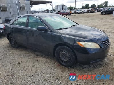 Czwarte zdjęcie samochodu z boku: 2007 TOYOTA CAMRY LE VIN:4T1BE46K87U687334 - miniatura