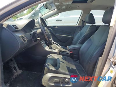 Zdjęcie 7 z 12 samochodu: 2010 VOLKSWAGEN PASSAT KOMFORT VIN:WVWJM7AN7AE099710 - miniatura