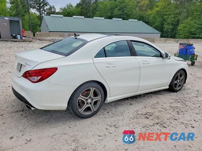 Trzecie zdjęcie samochodu z tyłu: 2014 MERCEDES-BENZ CLA 250 4MATIC VIN:WDDSJ4GB7EN119846 - miniatura