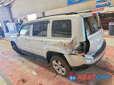 Drugie zdjęcie samochodu z przodu: 2011 JEEP PATRIOT SPORT VIN:1J4NT1GBXBD249700 - miniatura