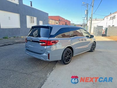 Czwarte zdjęcie samochodu z boku: 2025 HONDA ODYSSEY SPORT-L VIN:5FNRL6H72SB011329 - miniatura