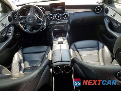 Zdjęcie 8 z 12 samochodu: 2016 MERCEDES-BENZ C 300 VIN:55SWF4JB2GU154185 - miniatura
