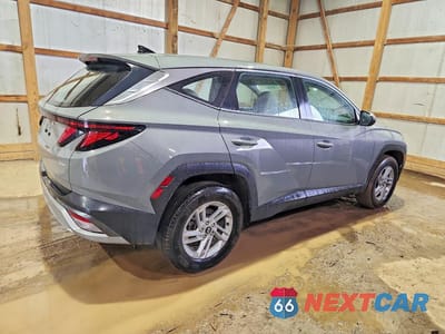 Trzecie zdjęcie samochodu z tyłu: 2025 HYUNDAI TUCSON SE VIN:5NMJACDE8SH465296 - miniatura