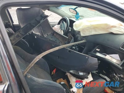 Zdjęcie 12 z 13 samochodu: 2003 HONDA ACCORD EX VIN:1HGCM72673A019799 - miniatura