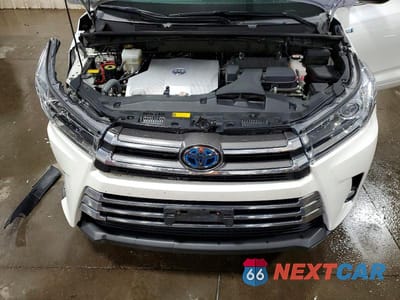 Zdjęcie 12 z 13 samochodu: 2018 TOYOTA HIGHLANDER HYBRID LIMITED VIN:5TDDGRFH1JS041931 - miniatura