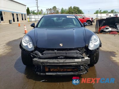 Piąte zdjęcie samochodu w środku: 2016 PORSCHE PANAMERA 2 VIN:WP0AA2A72GL000969 - miniatura