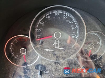 Zdjęcie 9 z 12 samochodu: 2018 VOLKSWAGEN BEETLE SE VIN:3VWJD7AT2JM725024 - miniatura