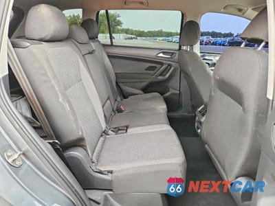 Zdjęcie 11 z 14 samochodu: 2018 VOLKSWAGEN TIGUAN S VIN:3VV1B7AX2JM065855 - miniatura
