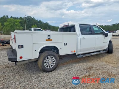 Trzecie zdjęcie samochodu z tyłu: 2026 CHEVROLET SILVERADO K3500 LT VIN:1GB4KTEY0TF168643 - miniatura
