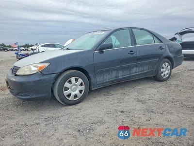 2004 TOYOTA CAMRY LE 4T1BE32KX4U310726 - główne zdjęcie licytacji z USA - miniatura