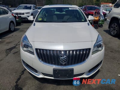 Piąte zdjęcie samochodu w środku: 2016 BUICK REGAL PREMIUM VIN:2G4GS5GX8G9193793 - miniatura