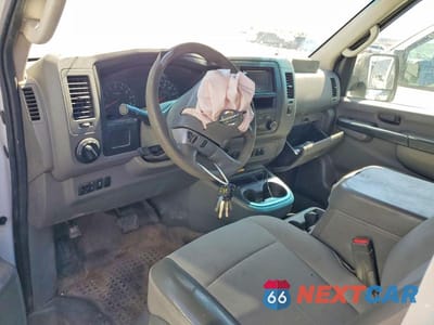 Zdjęcie 8 z 13 samochodu: 2012 NISSAN NV 2500 HD S VIN:1N6AF0LX6CN118019 - miniatura
