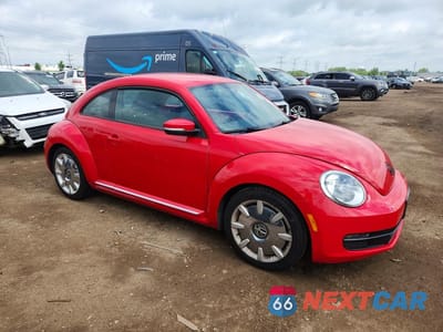 Czwarte zdjęcie samochodu z boku: 2012 VOLKSWAGEN BEETLE VIN:3VWJP7ATXCM602176 - miniatura