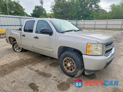 Czwarte zdjęcie samochodu z boku: 2008 CHEVROLET SILVERADO VIN:2GCEC13C981114927 - miniatura