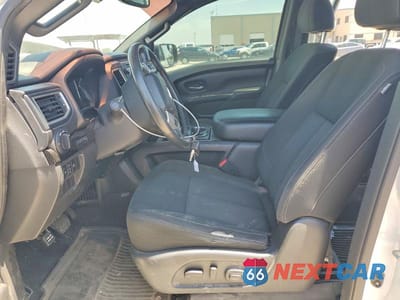 Zdjęcie 7 z 12 samochodu: 2019 NISSAN TITAN SV VIN:1N6AA1E68KN529168 - miniatura