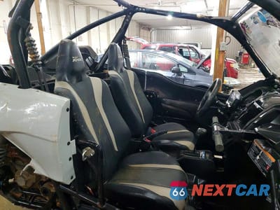 Piąte zdjęcie samochodu w środku: 2024 KAWASAKI TERYX UTILITY VEHICLE VIN:JKARFCA13RB520798 - miniatura