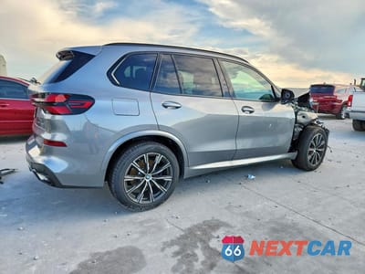 Trzecie zdjęcie samochodu z tyłu: 2025 BMW X5 XDRIVE40I VIN:5UX23EU01S9Z65552 - miniatura