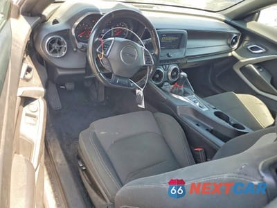 Zdjęcie 8 z 12 samochodu: 2019 CHEVROLET CAMARO LS VIN:1G1FA1RX0K0125248 - miniatura