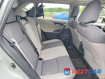 Zdjęcie 11 z 13 samochodu: 2021 TOYOTA RAV4 XLE VIN:JTMRWRFV9MD131990 - miniatura