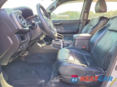 Zdjęcie 7 z 13 samochodu: 2019 TOYOTA TACOMA TRD OFF-ROAD VIN:3TMCZ5AN7KM216440 - miniatura