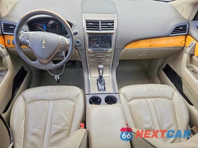 Zdjęcie 8 z 13 samochodu: 2013 LINCOLN MKX VIN:2LMDJ8JK3DBL44259 - miniatura
