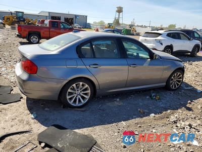 Trzecie zdjęcie samochodu z tyłu: 2011 BMW 328 XI VIN:WBAPK7C50BA975004 - miniatura
