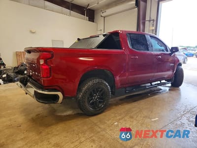Trzecie zdjęcie samochodu z tyłu: 2022 CHEVROLET SILVERADO C1500 LT VIN:3GCPACEK0NG610703 - miniatura