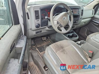 Zdjęcie 8 z 13 samochodu: 2018 NISSAN NV 3500 HD SV VIN:1N6AF0KY8JN811455 - miniatura