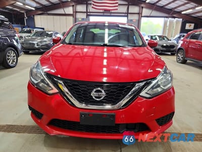 Piąte zdjęcie samochodu w środku: 2018 NISSAN SENTRA SV VIN:3N1AB7AP2JL640396 - miniatura