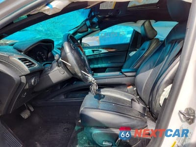 Zdjęcie 7 z 13 samochodu: 2020 LINCOLN MKZ RESERVE VIN:3LN6L5F94LR615185 - miniatura