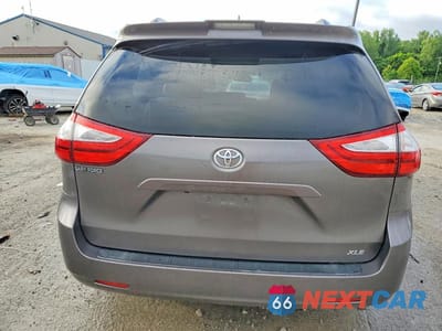 Zdjęcie 6 z 13 samochodu: 2018 TOYOTA SIENNA XLE 8-PASSENGER VIN:5TDYZ3DC8JS910525 - miniatura