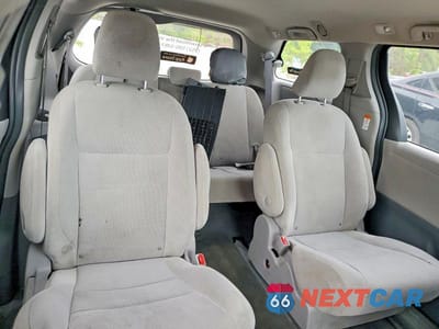 Zdjęcie 11 z 13 samochodu: 2020 TOYOTA SIENNA L VIN:5TDZZ3DC6LS087231 - miniatura