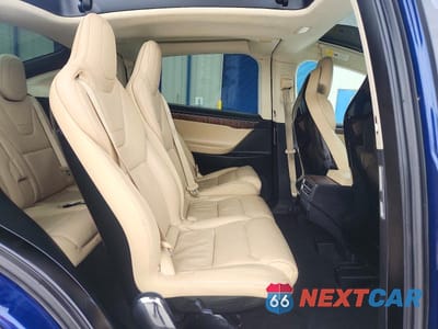 Zdjęcie 11 z 14 samochodu: 2017 TESLA MODEL X VIN:5YJXCAE20HF038217 - miniatura