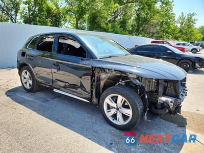Czwarte zdjęcie samochodu z boku: 2019 AUDI Q5 PREMIUM PLUS VIN:WA1BNAFYXK2021078 - miniatura