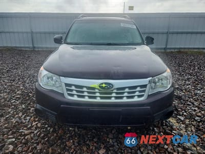 Piąte zdjęcie samochodu w środku: 2013 SUBARU FORESTER VIN:JF2SHADC0DG417127 - miniatura