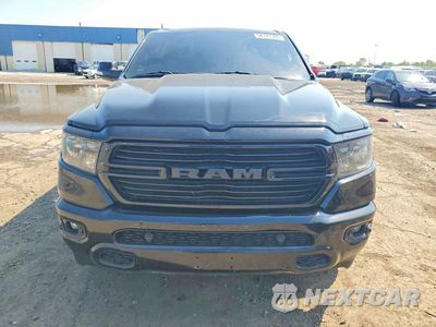 Piąte zdjęcie samochodu w środku: 2019 RAM 1500 BIG HORN VIN:1C6RRFFG8KN709549 - miniatura