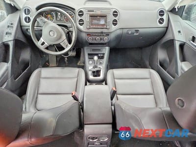 Zdjęcie 8 z 14 samochodu: 2017 VOLKSWAGEN TIGUAN S VIN:WVGAV7AX4HK000203 - miniatura