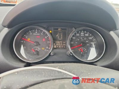 Zdjęcie 9 z 12 samochodu: 2011 NISSAN ROGUE S VIN:JN8AS5MV3BW283211 - miniatura