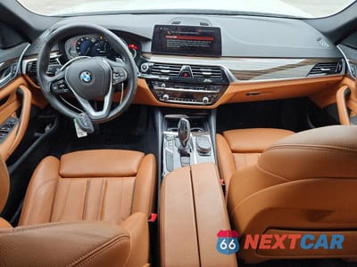 Zdjęcie 8 z 13 samochodu: 2018 BMW 530E VIN:WBAJA9C55JB251516 - miniatura