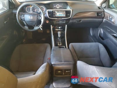 Zdjęcie 8 z 12 samochodu: 2016 HONDA ACCORD EX VIN:1HGCR2F75GA000360 - miniatura