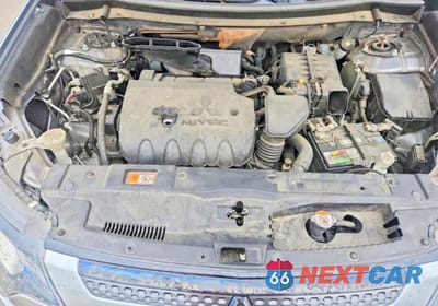 Zdjęcie 12 z 13 samochodu: 2019 MITSUBISHI OUTLANDER SE VIN:JA4AD3A39KZ044073 - miniatura