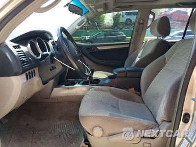 Zdjęcie 7 z 12 samochodu: 2005 TOYOTA FORERUNNER VIN:JTEBU14RX50060348 - miniatura