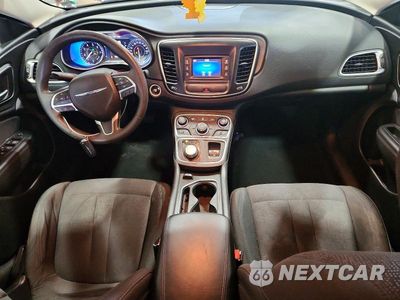 Zdjęcie 8 z 12 samochodu: 2015 CHRYSLER 200 LIMITED VIN:1C3CCCAB7FN715329 - miniatura