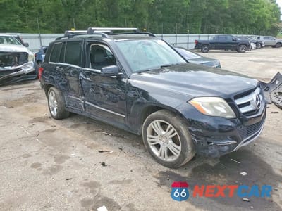 Czwarte zdjęcie samochodu z boku: 2014 MERCEDES-BENZ GLK 350 VIN:WDCGG5HBXEG318973 - miniatura