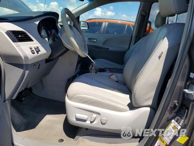 Zdjęcie 7 z 14 samochodu: 2013 TOYOTA SIENNA XLE 8-PASSENGER VIN:5TDYK3DC7DS308031 - miniatura